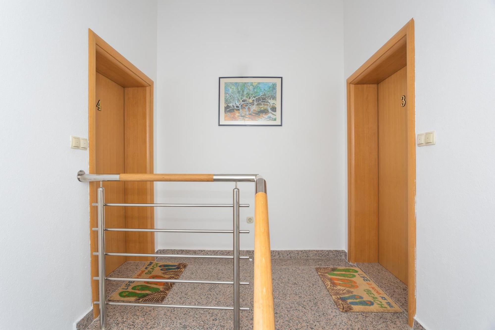 Apartments Klaudia Cista Velika 沃迪切 外观 照片